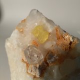 Azufre, Cuarzo, Dolomita, Calcita
117 x 85 mm
(Autor: Sante Celiberti)