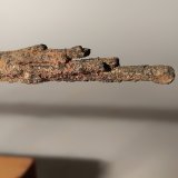 Stibnita (Estibina), Metastibnita, Stibiconita, Azufre
13,5 x 5 mm
(Autor: Sante Celiberti)