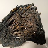 Stibnita (Estibina), Pirita
74 x 64 mm
(Autor: Sante Celiberti)