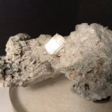 Ortoclasa (variedad adularia), Pirita
70 x 59 mm
(Autor: Sante Celiberti)