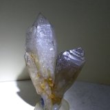 Cuarzo (variedad amatista, variedad cetro)
75 x 45 mm
(Autor: Sante Celiberti)