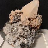 Dolomita (pseudomórfica de calcita), Pirita, Cuarzo
69 x 78 mm
(Autor: Sante Celiberti)