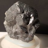 Skutterudita
63 x 59 mm
(Autor: Sante Celiberti)
