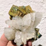 Calcita, Fluorita, Pirita
7,0 x 6,5 cm
(Autor: carles)