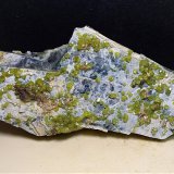 Andradita (variedad topazolita)
81 x 40 mm
(Autor: Sante Celiberti)