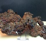 Cobre, Malaquita, Cuprita
210 x 95 mm
(Autor: Sante Celiberti)