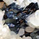 Hematites, Cuarzo
76 x 76 mm
(Autor: Sante Celiberti)