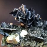 Hematites, Pirita
101 x 60 mm
(Autor: Sante Celiberti)