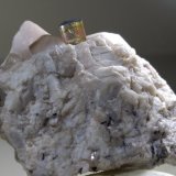 Elbaita, Cuarzo, Ortoclasa
53,4 x 40,2 mm
(Autor: Sante Celiberti)