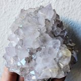 Cuarzo (variedad amatista)
9,3 x 8,4 cm.
(Autor: carles)