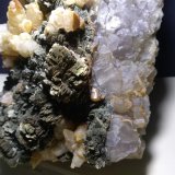 Fluorita, Marcasita, Calcita
190 x 110 mm
(Autor: Sante Celiberti)