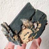 Arfvedsonita, Cuarzo, Feldespato
6,5 x 2,5 cm.
(Autor: carles)