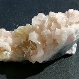 Calcita, Dolomita, Aragonito y Cuarzo.
6 x 2,5 cm.
(Autor: Rafael varela olveira)