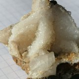 Cuarzo, Calcita.
4 x 4 cm.
(Autor: Rafael varela olveira)
