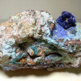 Azurita, Chalcocita (Calcosina), Philipsburgita, Theisita
73 x 40 mm
(Autor: Sante Celiberti)