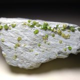 Andradita (variedad demantoide)
75 x 35 mm
(Autor: Sante Celiberti)