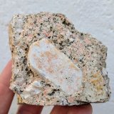 Ortoclasa
6,7 x 6,0 cm.
(Autor: carles)