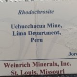 Rodocrosita, cuarzo y calcopirita.
Mina Uchucchacua, Provincia Oyón, Departamento Lima, Perú
6x4 cm
(Autor: AntonioJesus)