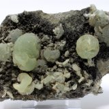 Prehnita, Augita
14,5 x 8,3 cm.
(Autor: carles)
