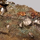 Chalcocita (Calcosina), Pirita, Tennantita-(Fe) antimonial
Cristal principal 1,0 x 1,0 cm.
(Autor: carles)