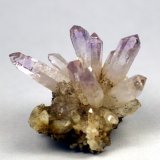 Cuarzo (variedad amatista)
3.4 x 3 x 2.5 centimetros
(Autor: Ricardo Melendez)