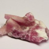 Calcita (variedad calcita cobaltífera)
17x11x6 mm
(Autor: carles)
