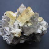Cuarzo, ortoclasa, almandino, clinozoisita y bavenita
5 x 4 cm.
(Autor: prcantos)