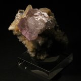 Fluorita y Calcita
6 x 5 cm. (Fluorita: 2 cm).
(Autor: Darío Menéndez)