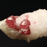 Espinela
4.6 x 2.3 x 2 centimetros
(Autor: Ricardo Melendez)