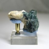 Elbaita (variedad indicolita) (grupo Turmalina)
41mm - 32mm - 27mm
(Autor: Pedro Naranjo)