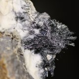 Estibnita (Estibina)
Grupo de cristales 4,5x3,5 cm.
(Autor: minero1968)
