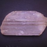 Espodumena
10,5 x 5,5 x 2 cm
(Autor: Antonio Alcaide)