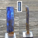 Cianita
7,1 x 1,8 x 0,7 cm
(Autor: Josele)