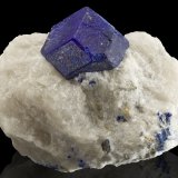 Lazurita
9 x 7 x 6 cm / Cristal principal: 3.7 cm.
(Autor: Museo MIM)