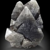 Leadhillita con Melanotekita
Mina Tsumeb, segunda zona de oxidación, Tsumeb, Región Otjikoto, Namibia
7.5 x 7.5 x 11 cm / Cristal principal: 6 cm
(Autor: Museo mim)
