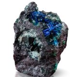 Likasita y Gerhardtita sobre Cuprita
5 x 3.5 x 4 cm / cristal principal: 1 cm
(Autor: Museo MIM)