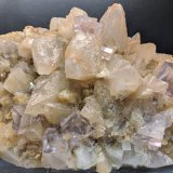Fluorita, Calcita
20cm de dimensión mayor, cristales hasta 3.5cm de arista
(Autor: Raul Vancouver)