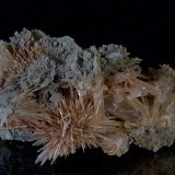 Aragonito
3 x 5.5 cm
(Autor: Ángel Rodríguez Benavent)