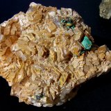 Malaquita, Dolomita
14cm por 12cm
(Autor: canada)