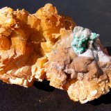 Dolomita, Malaquita.
12cm por 8cm
(Autor: canada)