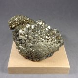 Marcasita
8 x 6 x 4,5  cm.  372,2 g. Cristal más grande 5 milímetros.
(Autor: J. G. Alcolea)
