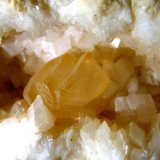 Calcita, Dolomita
Cristal de 2 cm.
(Autor: Calita)
