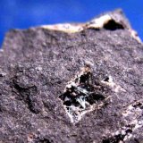 Stibnita (Estibina)
Geoda de 8 x 8 mm.
(Autor: Calita)
