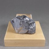 Molibdenita
4,5 × 3 × 1,2 cm. 30,7 g.
(Autor: J. G. Alcolea)