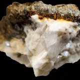 Natrojarosita
23 x 14 x 11 mm
(Autor: José Luis Zamora)