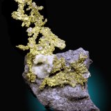Oro, Alunita
75 x 40 mm
(Autor: Raul Vancouver)
