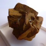 Limonita pseudomorfa de Pirita
4 x 4 cm.
(Autor: javier ruiz martin)