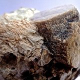 Lepidolita, Albita (variedad cleavelandita)
Ancho de imagen 5 cm
(Autor: María Jesús M.)