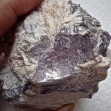 Lepidolita, Albita (variedad cleavelandita)
Ancho de imagen 5 cm
(Autor: María Jesús M.)