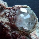 Analcima
3 x 2 cm, El cristal mayor 0,3 cm.
(Autor: javier ruiz martin)